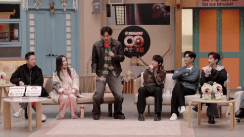 救命！苏有朋在《声生不息》唱《青苹果乐园》，这波回忆杀直接戳中我心巴，能听到世界