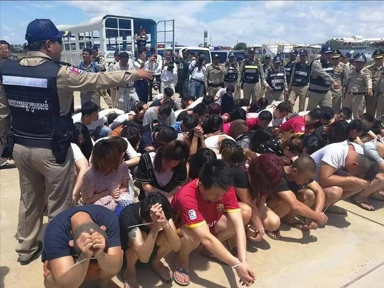 警惕！电诈 “升级” 迪拜，AI 成帮凶：你亲妈的声音也靠不住？
东南亚的诈骗窝