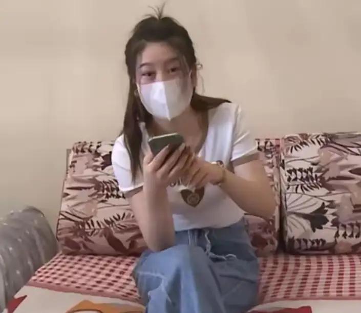 一句“让我稀罕稀罕你”，女租客吓得直接报警！房东的“玩笑”开大了
辽宁灯塔，一个