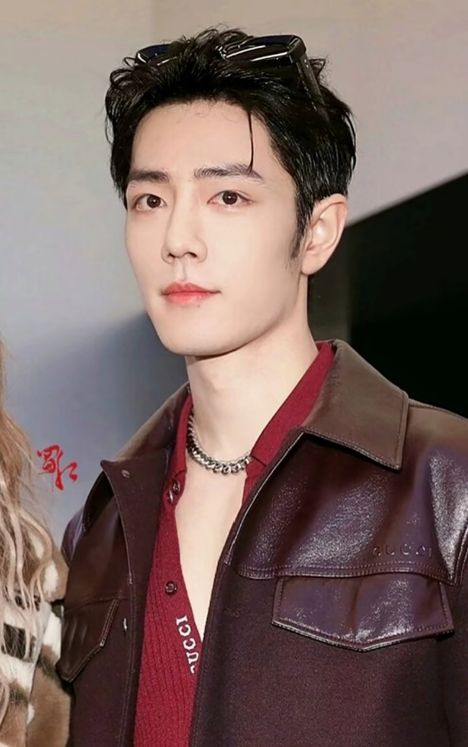 肖战肖战 肖战工作室日常见肖战 追星是一场盛大的奔赴，我向你，不问归期。Chas