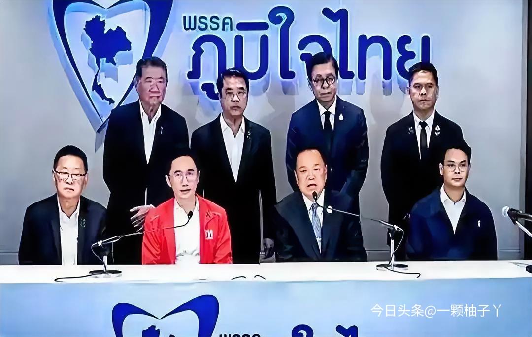 泰国新内阁已经正式官宣，阿努廷带领的自豪党成为内阁主力，拿下19个部长席位，手握
