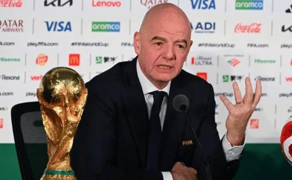 国际足联真有可能减少世界杯亚洲区的参赛名额了！
 
2026美加墨世界杯小组赛第