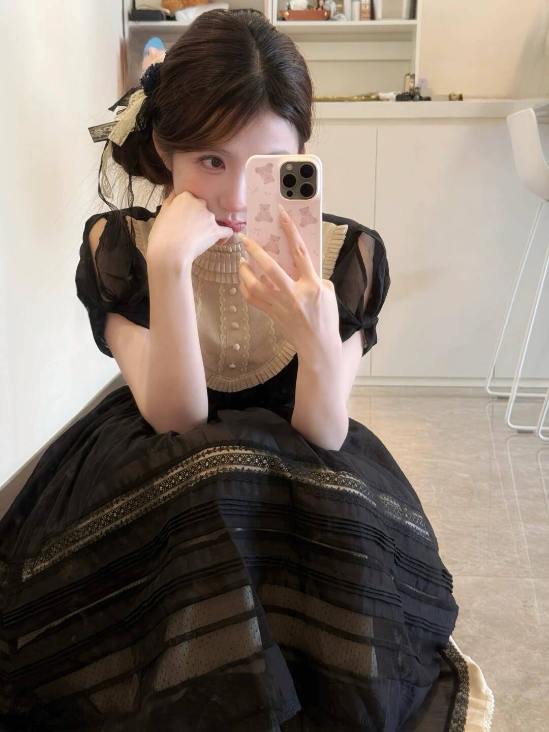 在无能为力的年纪遇上了最喜欢的黑色lo裙🖤