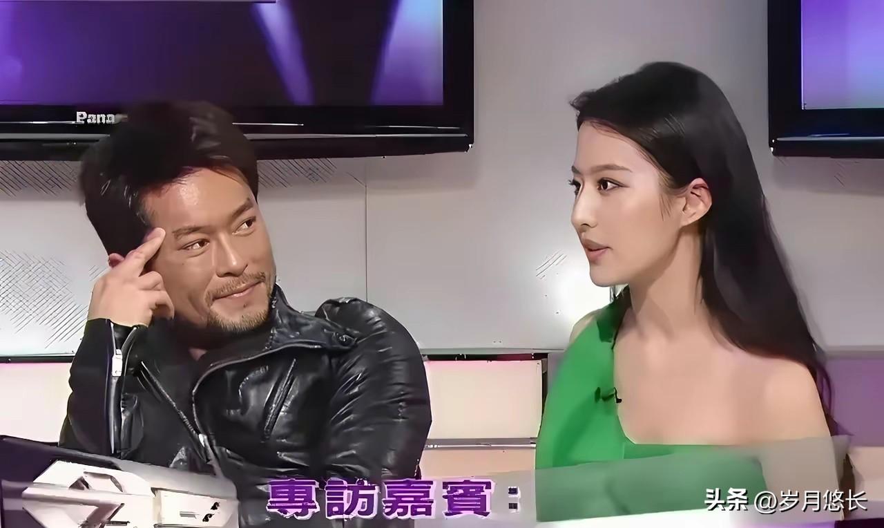 古天乐在《倩女幽魂》
宣传采访里，
刘亦菲说了五分钟，他就盯了五分钟。

网友立