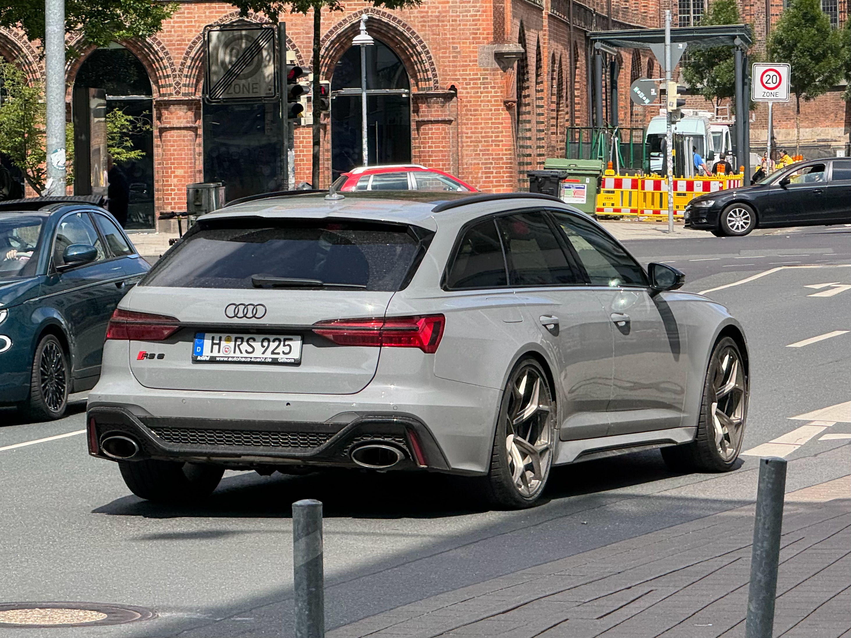 高性能瓦罐，太喜欢了。奥迪RS 6 Avant、AMG E63 Estate、宝