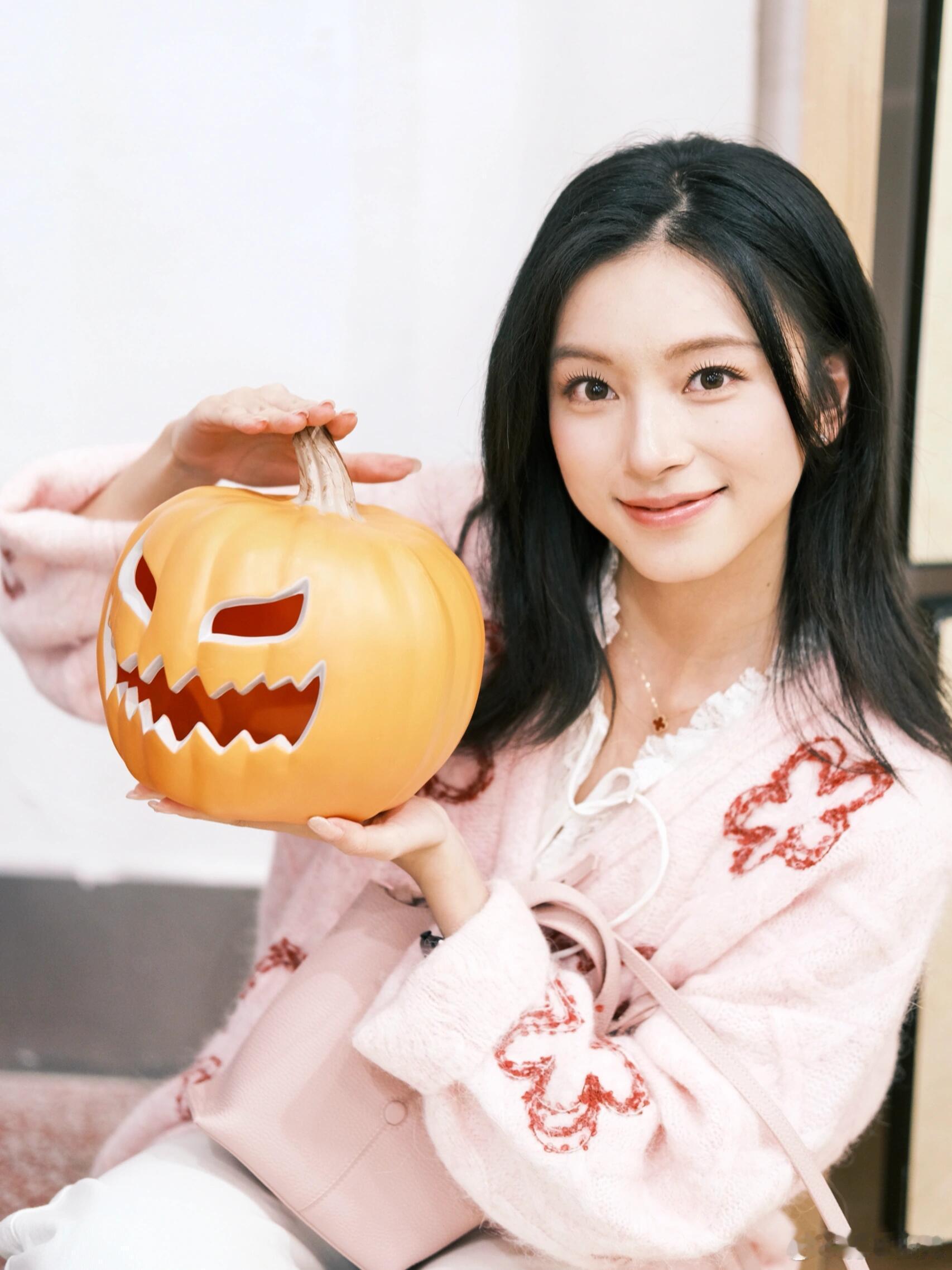 卢远_Yuan[超话] 小远更新