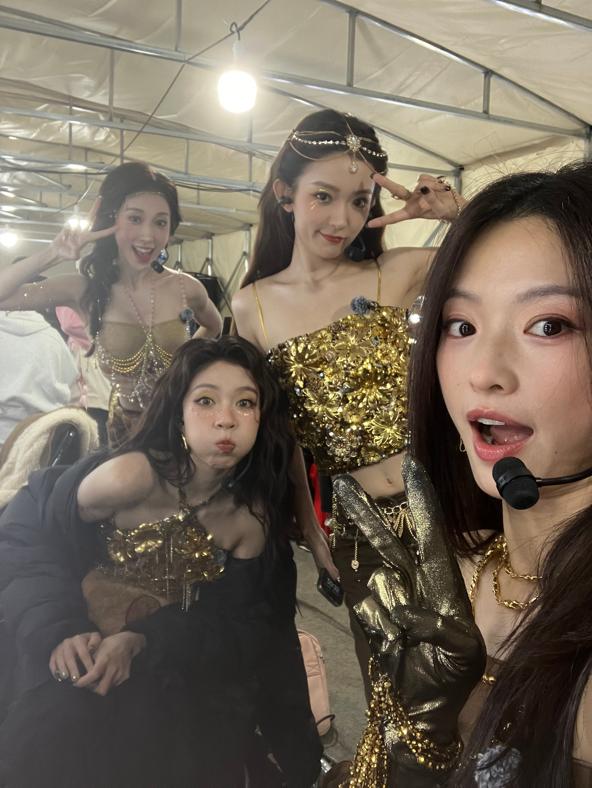 [心][心]台下台下👭👭👭👭❤️❤️乘风2025乘风2025二公 ​​​