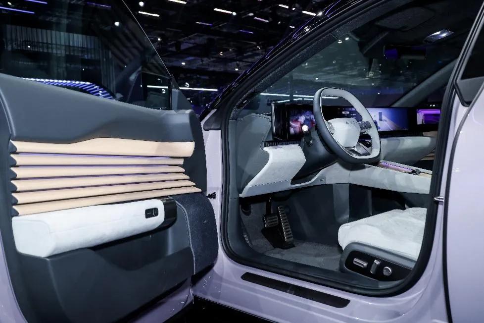 奥迪发布的新豪华电动品牌AUDI引发热议，首款量产车型奥迪 E5 Sportba