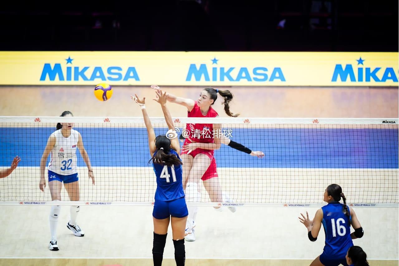 【塞尔维亚女排横扫泰国获世联赛开门红】2026年世界女排联赛中国南京站，塞尔维亚
