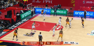 为什么广东面对江苏的上线挡拆永远在沉退，永远放对手投进三分球，打得像国家队一样。