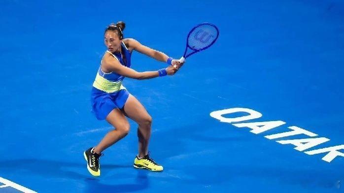 凤凰新闻【团队强调郑钦文退赛非肘伤复发，其身体能否匹配野心值得关注】北京时间2月