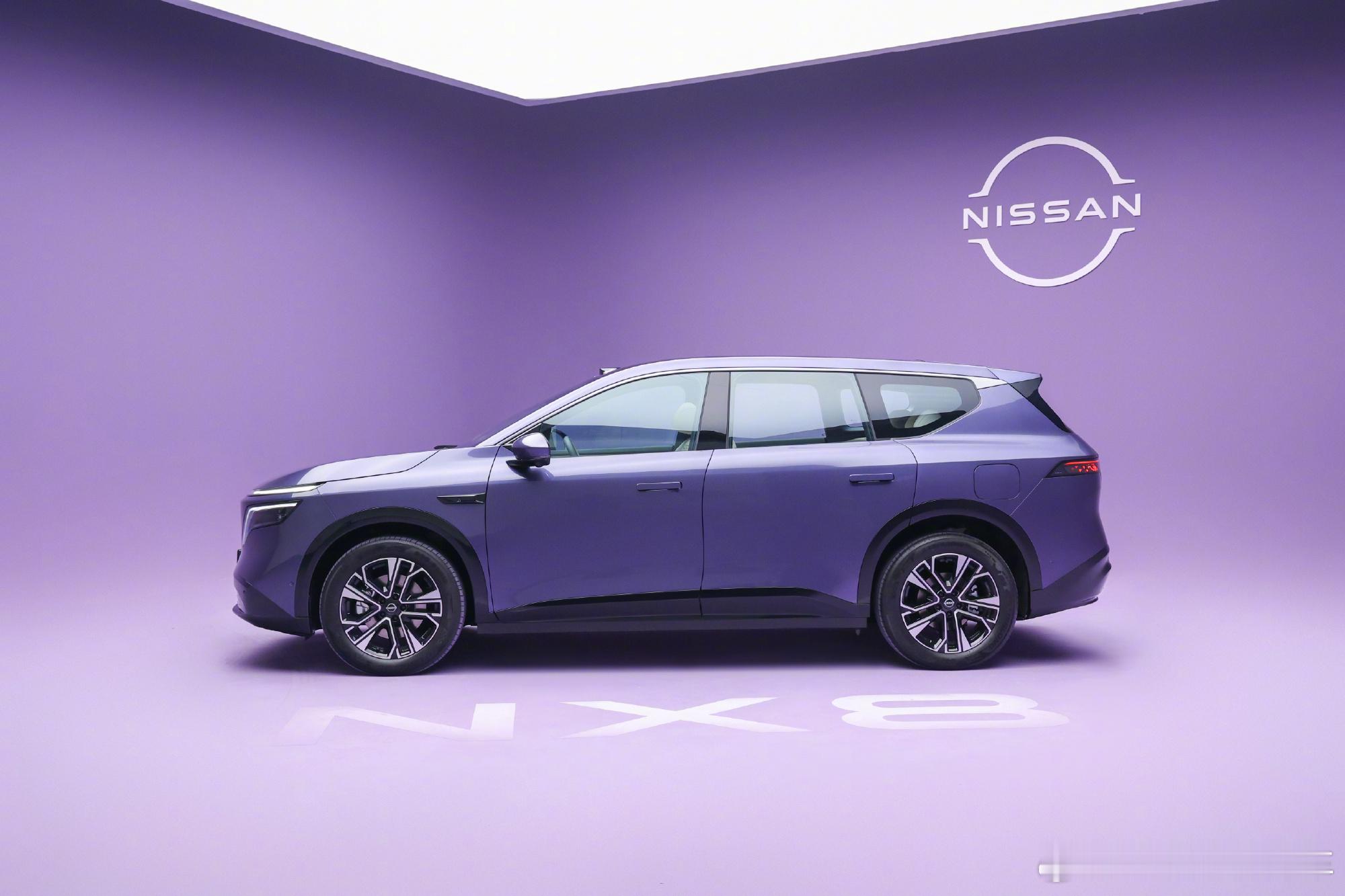 NX8告别老三样拥抱AI新五件不再是简单的“冰箱彩电大沙发”的堆砌。东风日产NX