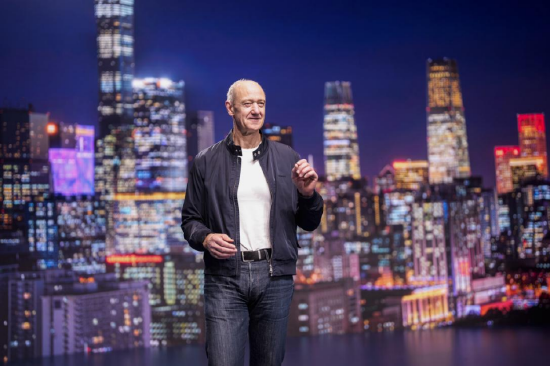 西门子CEO博乐仁：将AI带入现实世界，更需要工业AI“操作系统”