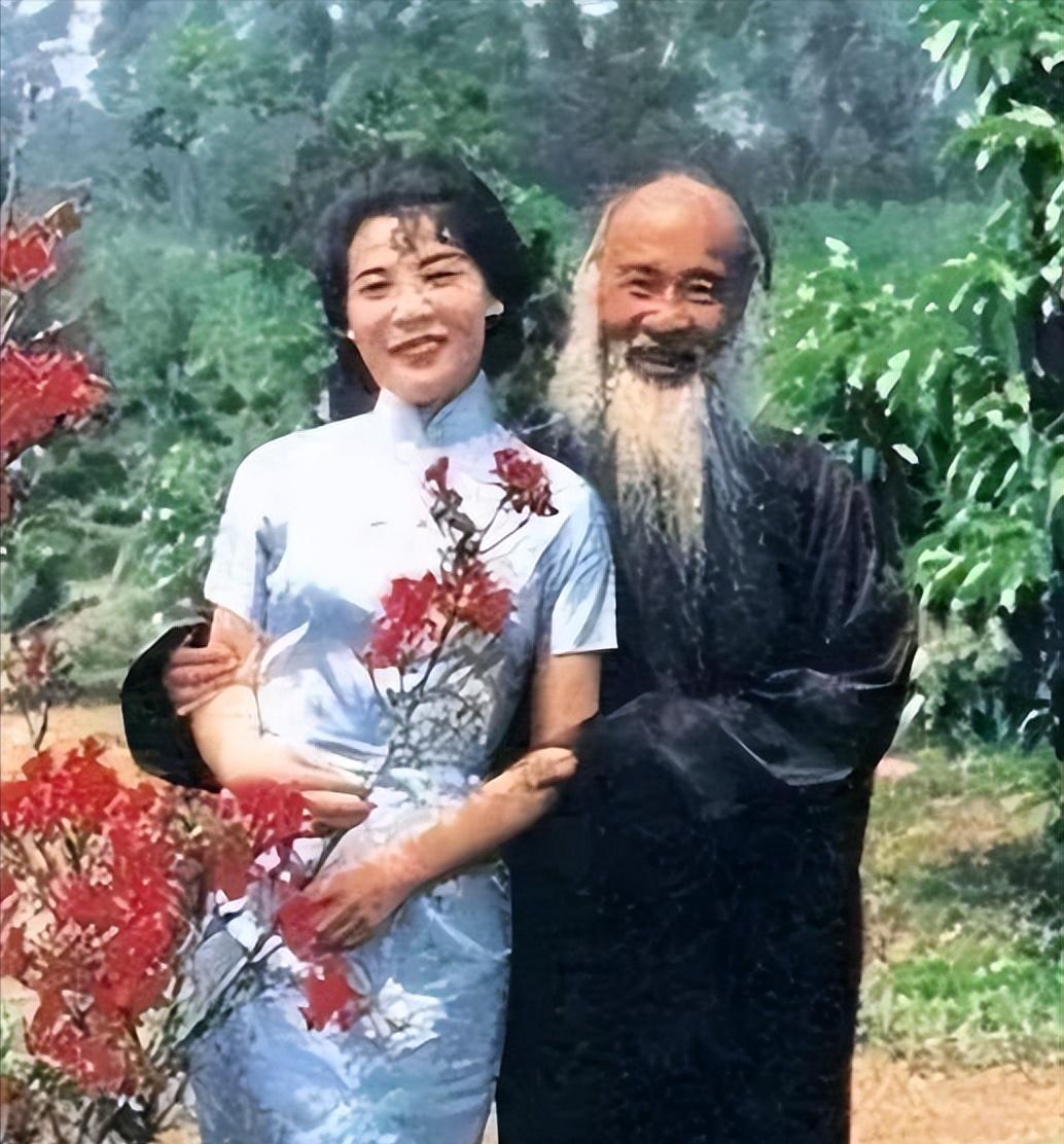 当年，44岁的张大千，收了一个16岁的女徒弟学画画，没过多久，女徒弟说：“师傅，