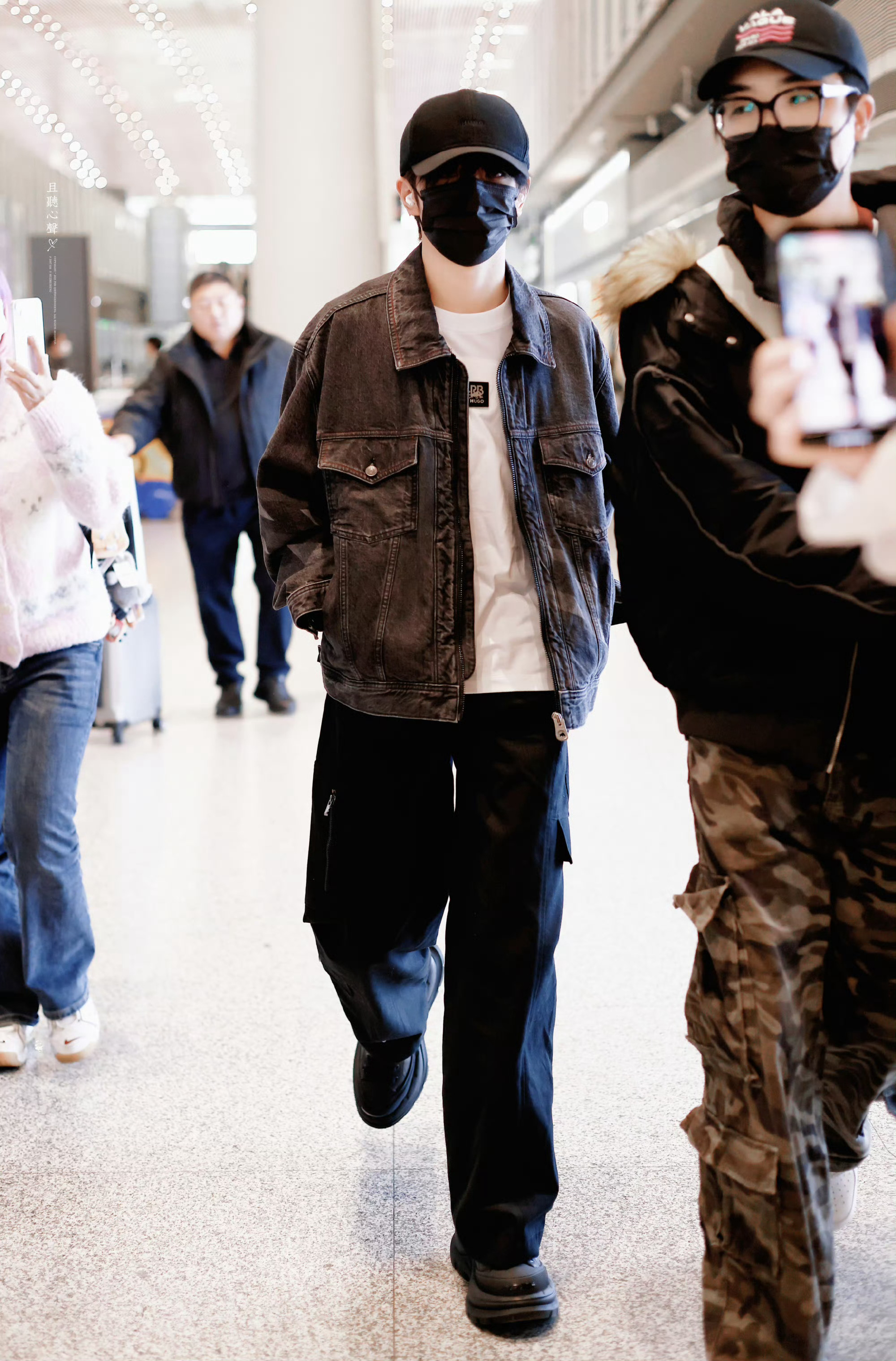 穆祉丞今早出发厦门✈️前往参加星辰大海采风活动！起落平安，期待青年演员穆祉丞