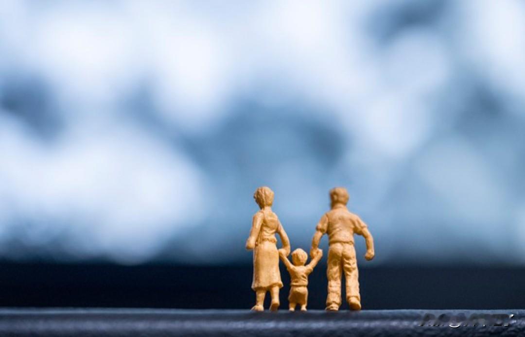 我说昨天晚上爸爸妈妈怎么齐刷刷的来到我的梦里，原来他们在担心我！

  昨天周末