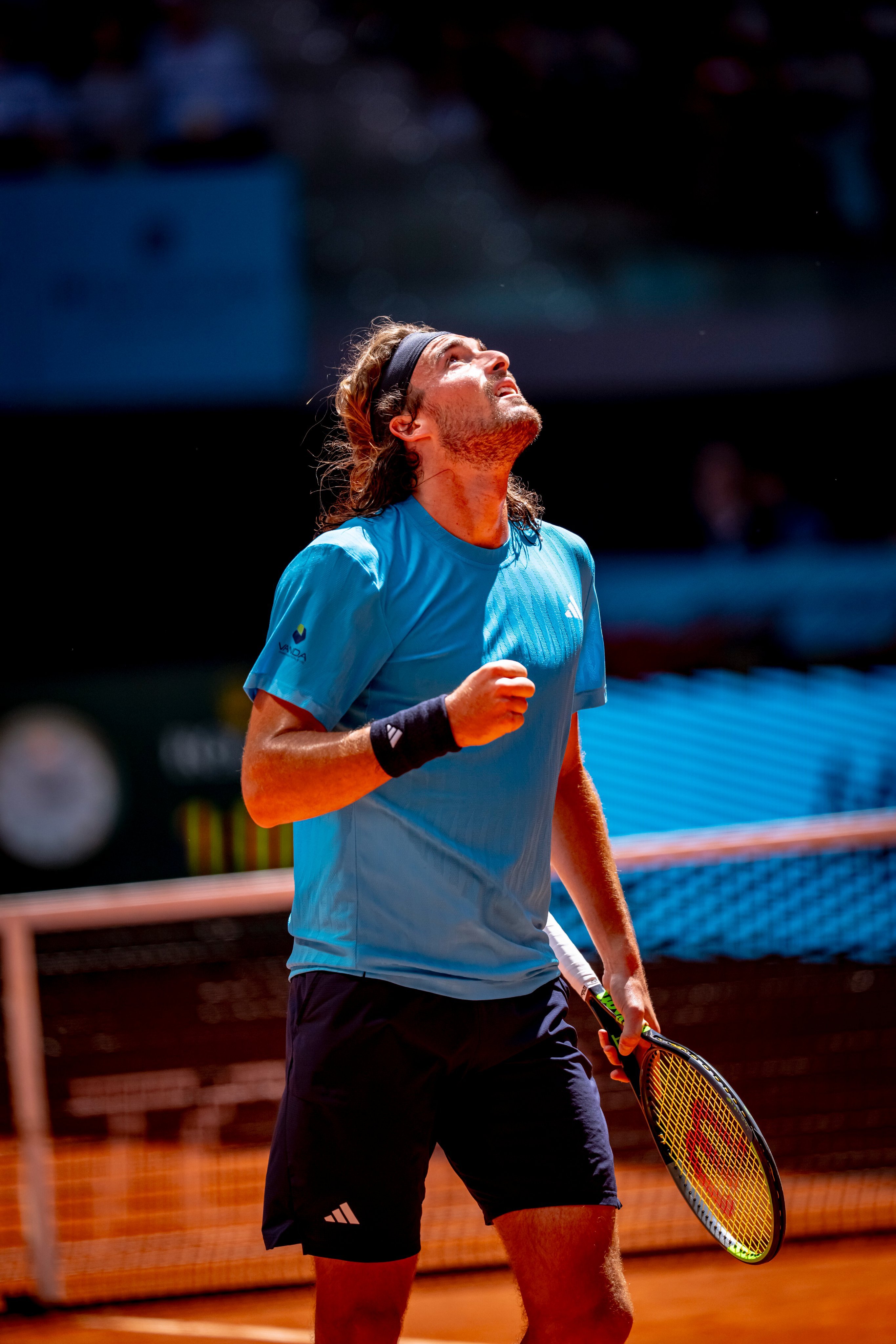 ATP 西西帕斯发文，感悟如下：“昨天在球场上，我又找回了自我，这也是为什么结果