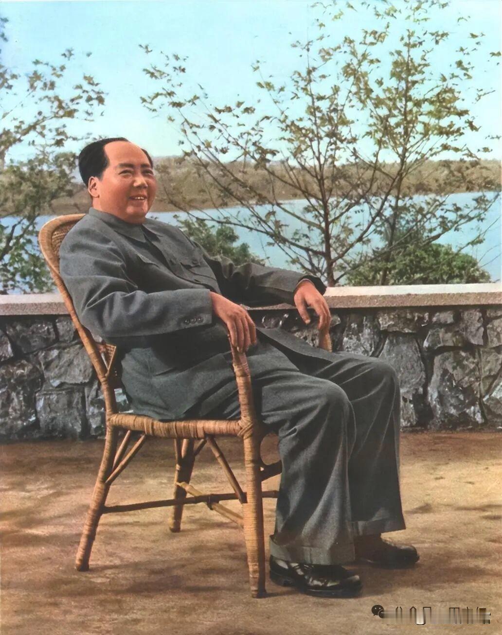 优雅的气质和坐姿
