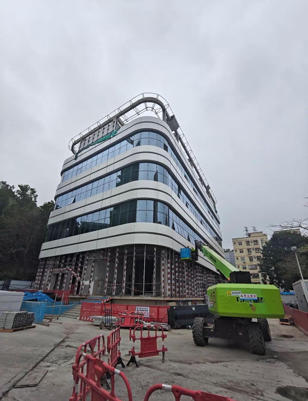 不问归期何处是，但求此刻心安然；享受生活的每一刻馈赠。