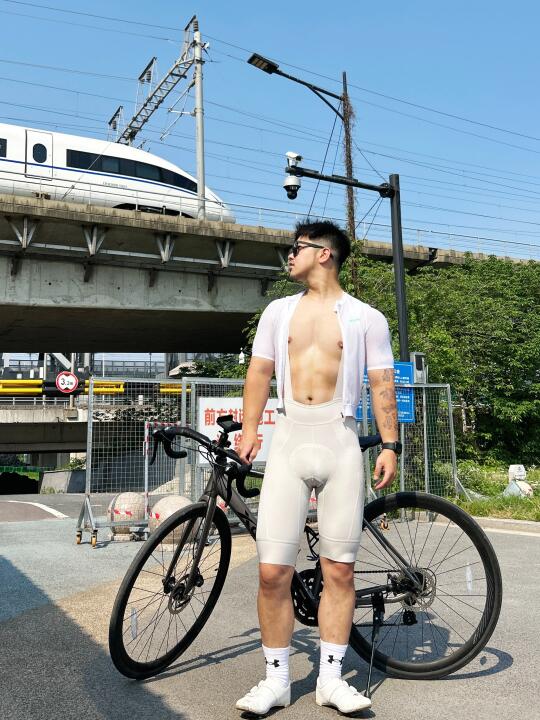 等一辆五一的火车🚄