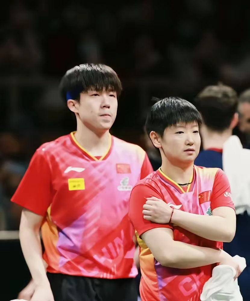国乒8:1罗马尼亚，轻松晋级决赛，暴露出3个不争的事实1、莎头组合再度首发，这充