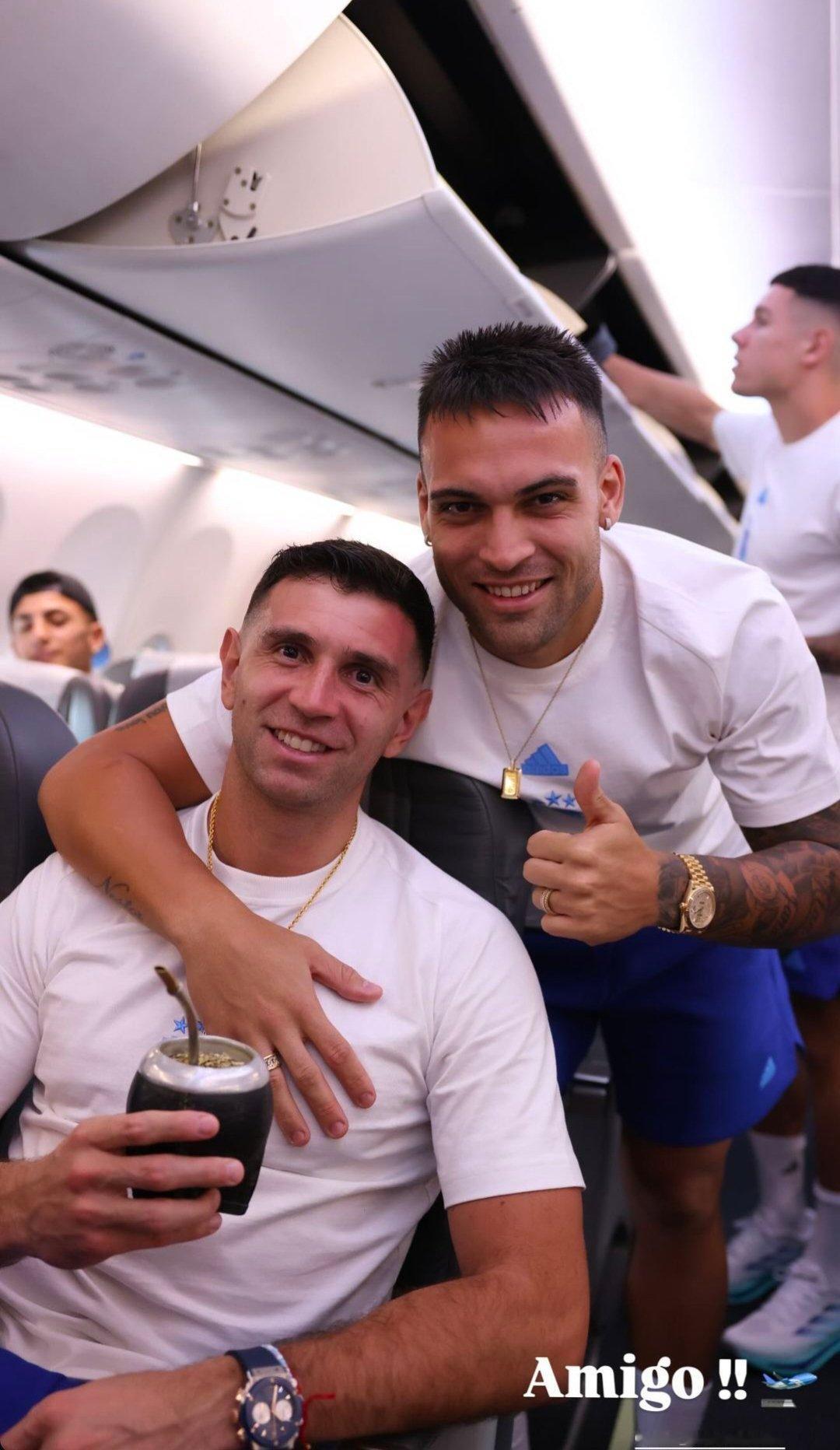 启程前往巴拉圭🇵🇾✈️Vamooooooos👊👊👊#阿根廷国家队##马