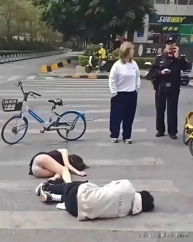 看到这张图片，对我而言，早已不足为奇。在天津时，这类事情时常发生。倘若双方有了些