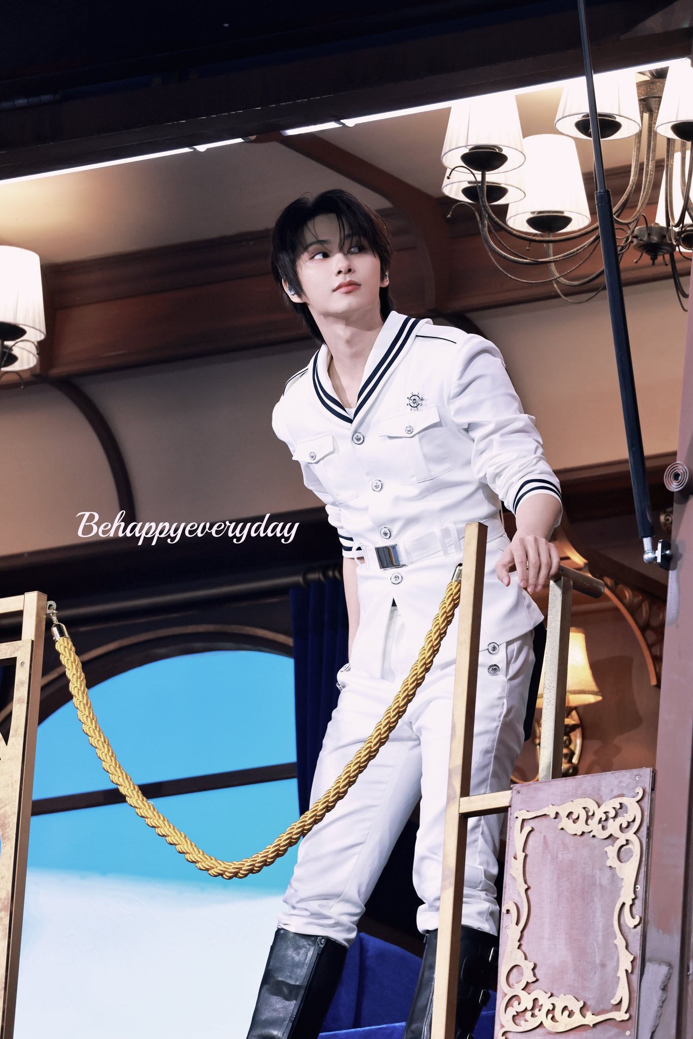 真王子殿下👑好奇猫猫260620©️sakisakitt JUN文俊辉