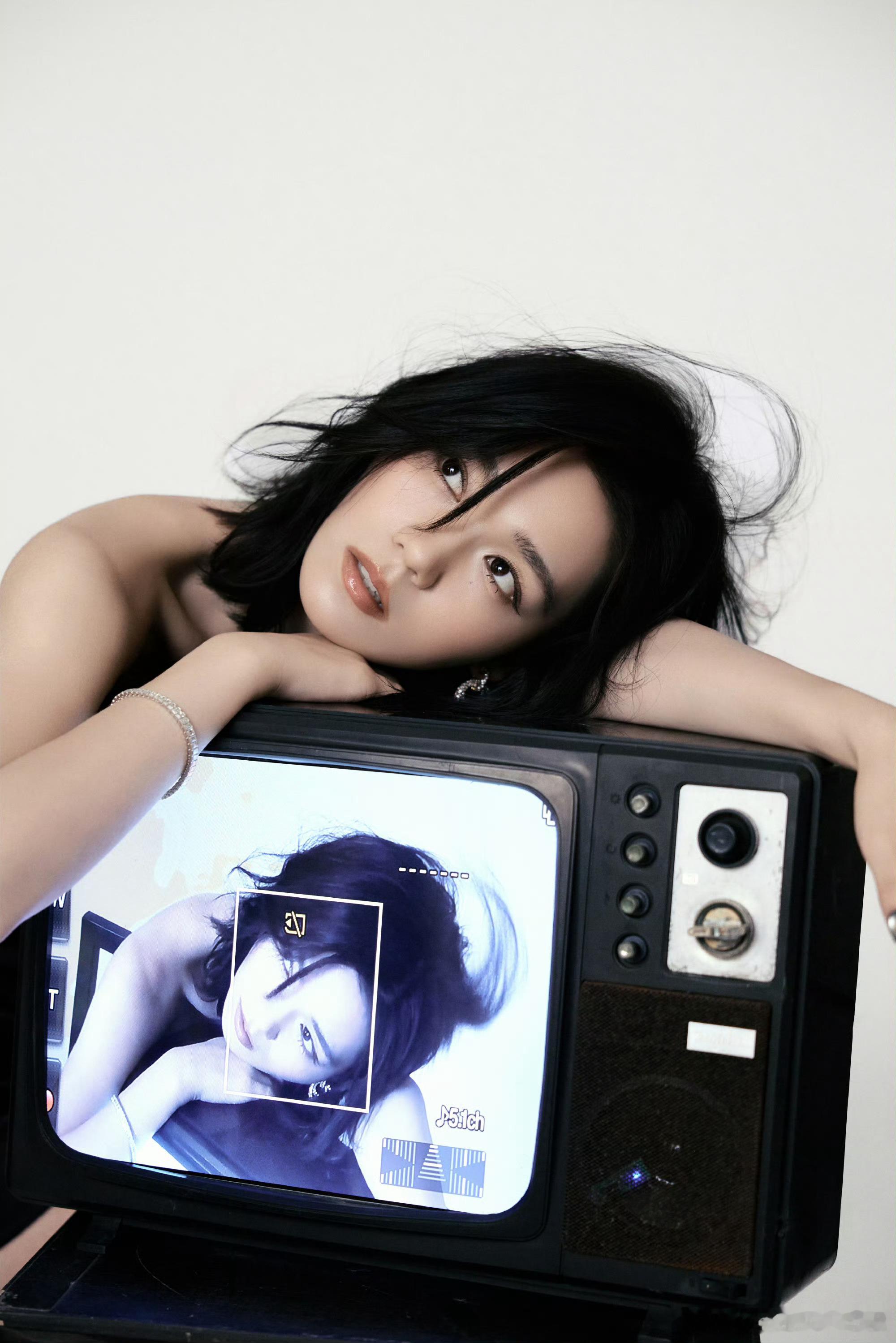 段奥娟原来这么上镜，感觉她会是下一个影视界里的实力派小花 