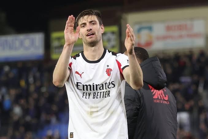 【加比亚手术】
维蒂耶洛消息，加比亚于今日在伦敦接受了腹股沟疝修复手术。加比亚目