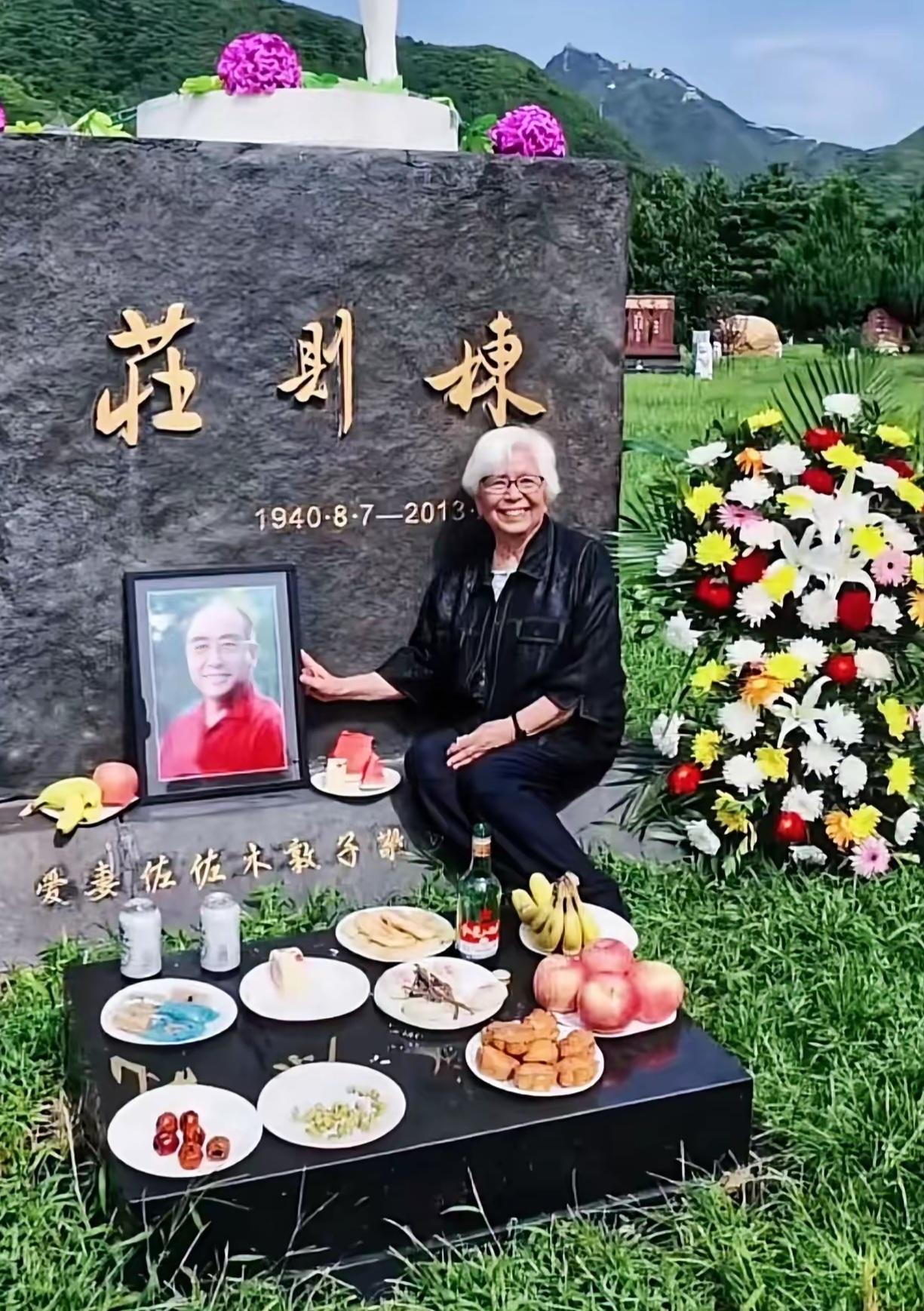 王铎：这是今年八月的事情。看了这张照片，确实令人感动！