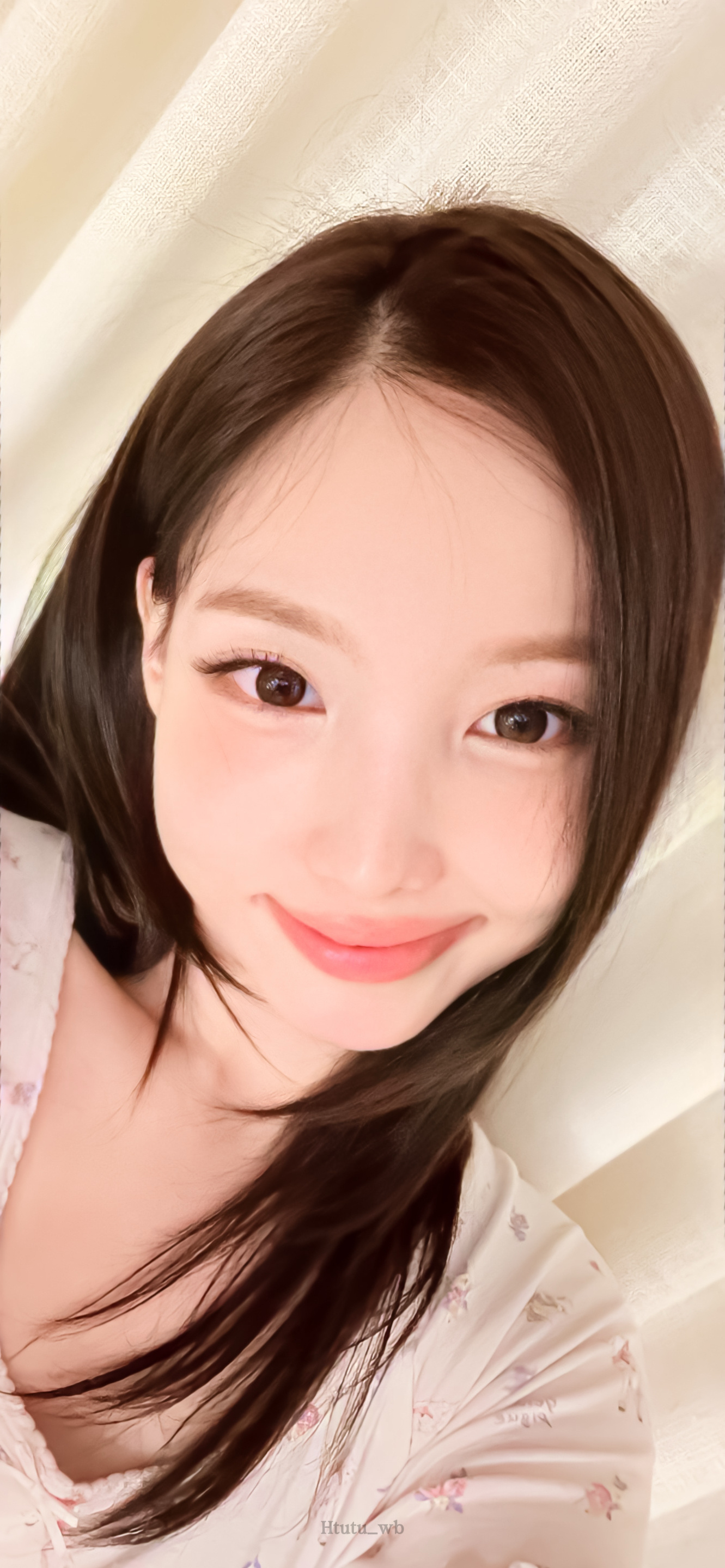 林娜琏𝑵𝒂𝒚𝒆𝒐𝒏壁纸来啦～🐰🍓🫧 ​​​