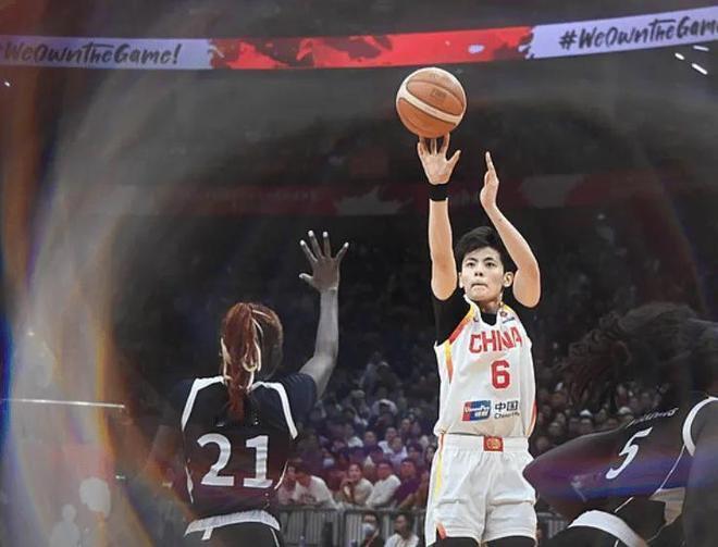 原来姐姐批评集训，是为了妹妹留洋，杨舒予加盟NBL1竟然有这样的前奏？今日，澳大