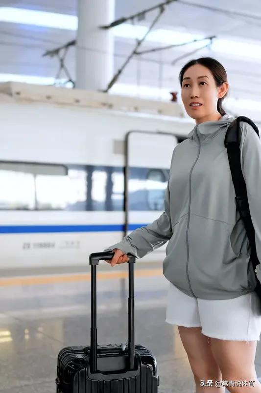 “朱婷率队冲四冠”——看到网上又出现这样的标题，似曾相识。
“朱婷率队”，自然是