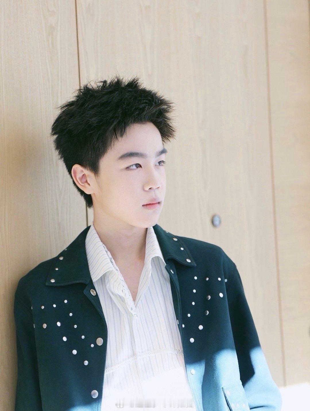 韩昊霖眼中的安德烈韩昊霖每个角色都是一次新挑战 被韩昊霖对安德烈的理解打动了。他