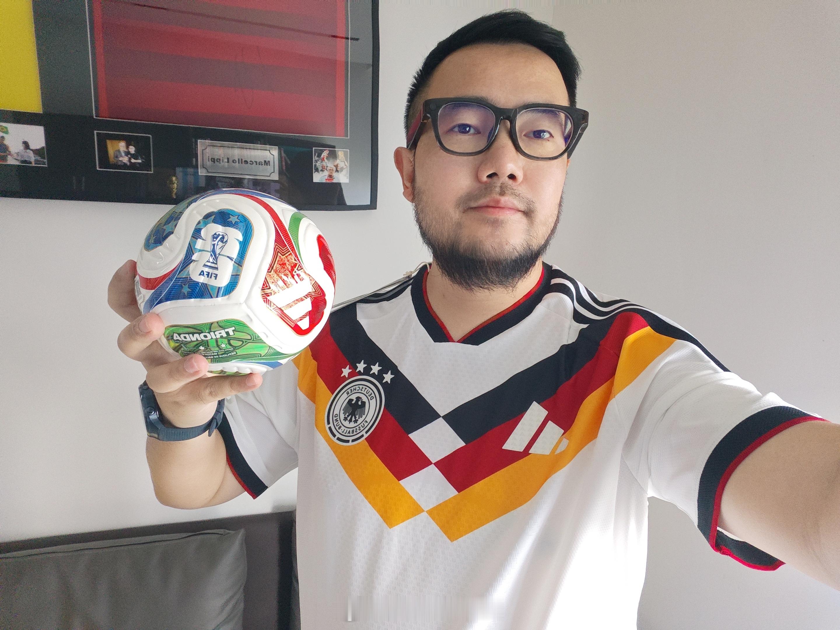 世界杯要来了阿迪达斯的全套世界杯新款球衣可以安排上了这次你看好谁夺冠？世界杯球衣