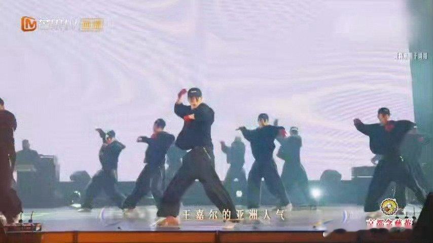 起猛了在声生不息看到王嘉尔了 天啊，《声生不息华流季》VCR直击王嘉尔的海外演唱