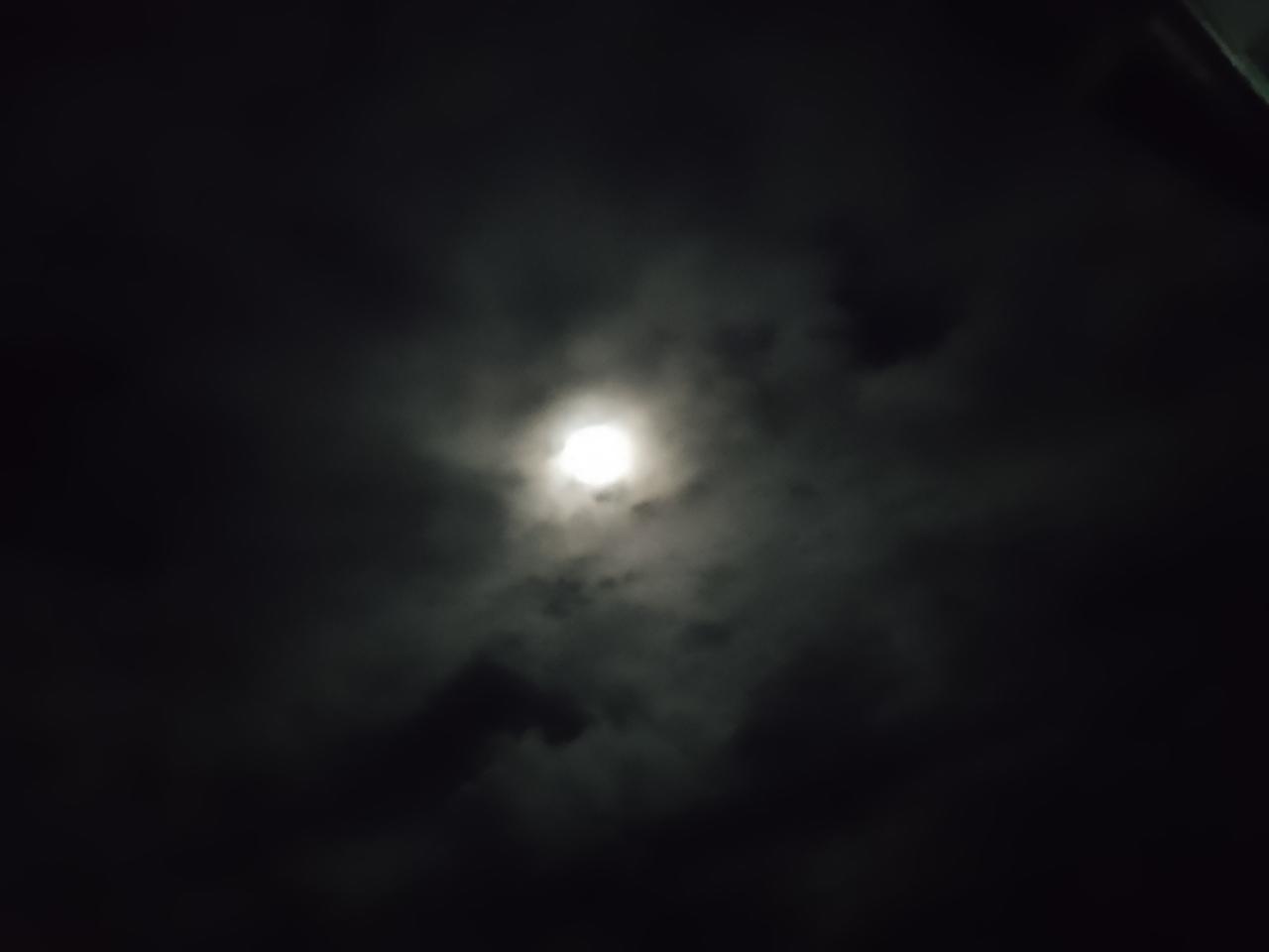 不会，毕竟那些好听的名字，想必早已被人用了。而且我自身传统文化素养不高，实在选不