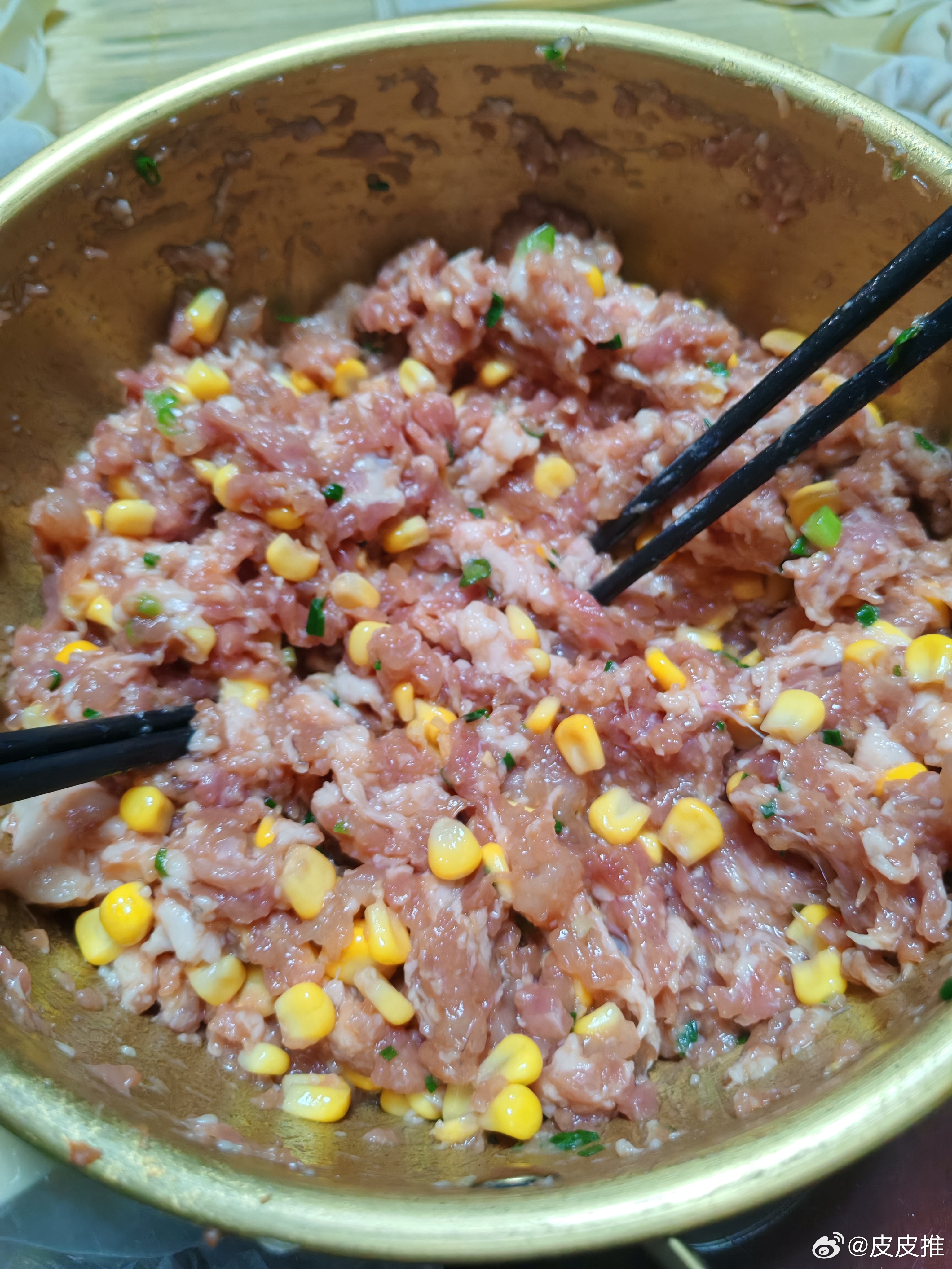 晚上吃点饺子吧，在家吃不用担心什么预制菜了。 ​​​