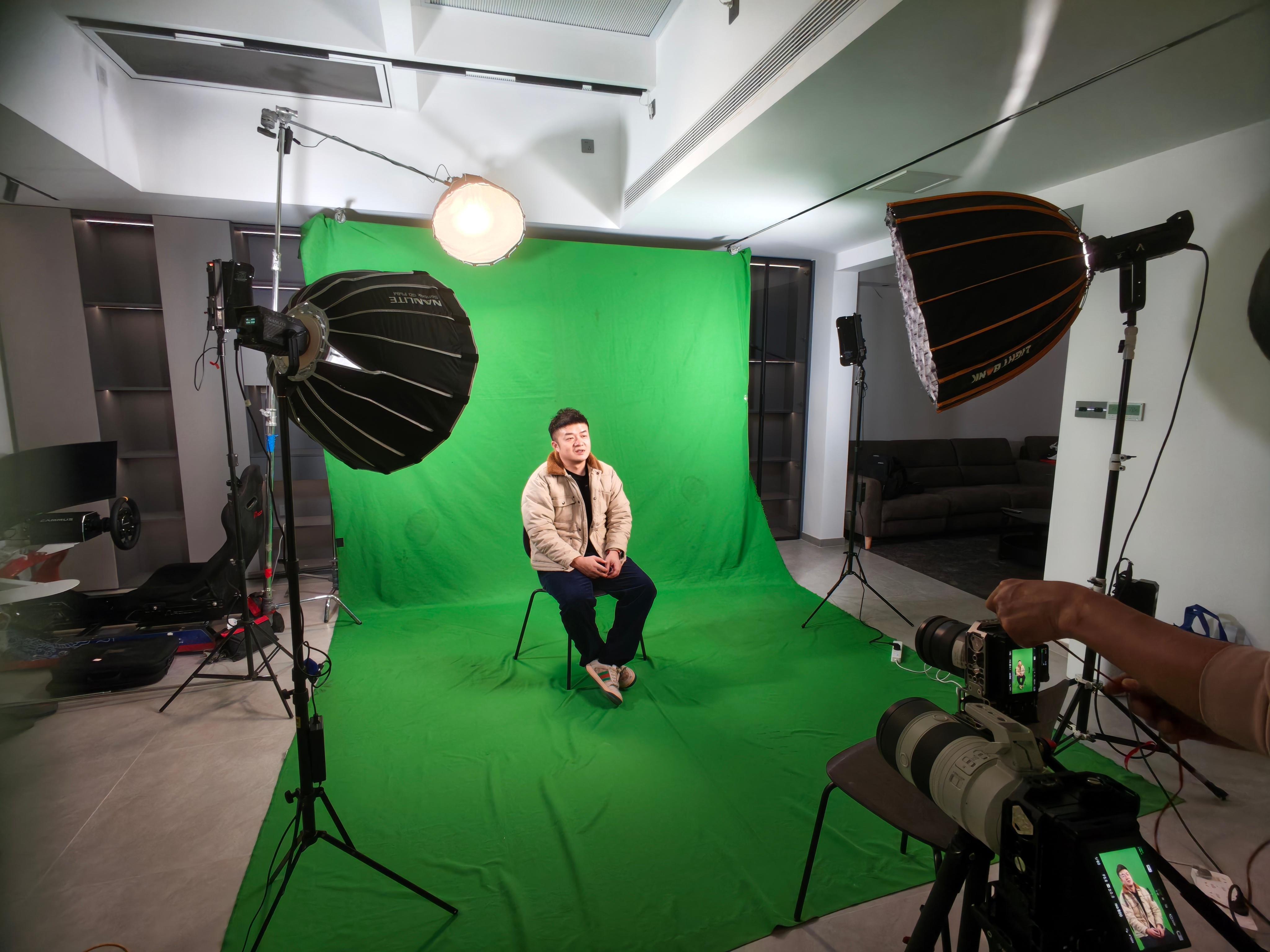 作为全国唯二带SU7 Ultra去纽北的民间车主，央视要给我做一个宏大的纪录片…