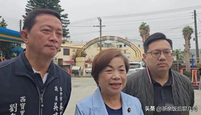 杨琼璎这解释，听着就有点勉强了。
江启臣现在的声势是真猛，蓝营这边韩国瑜、蒋万安