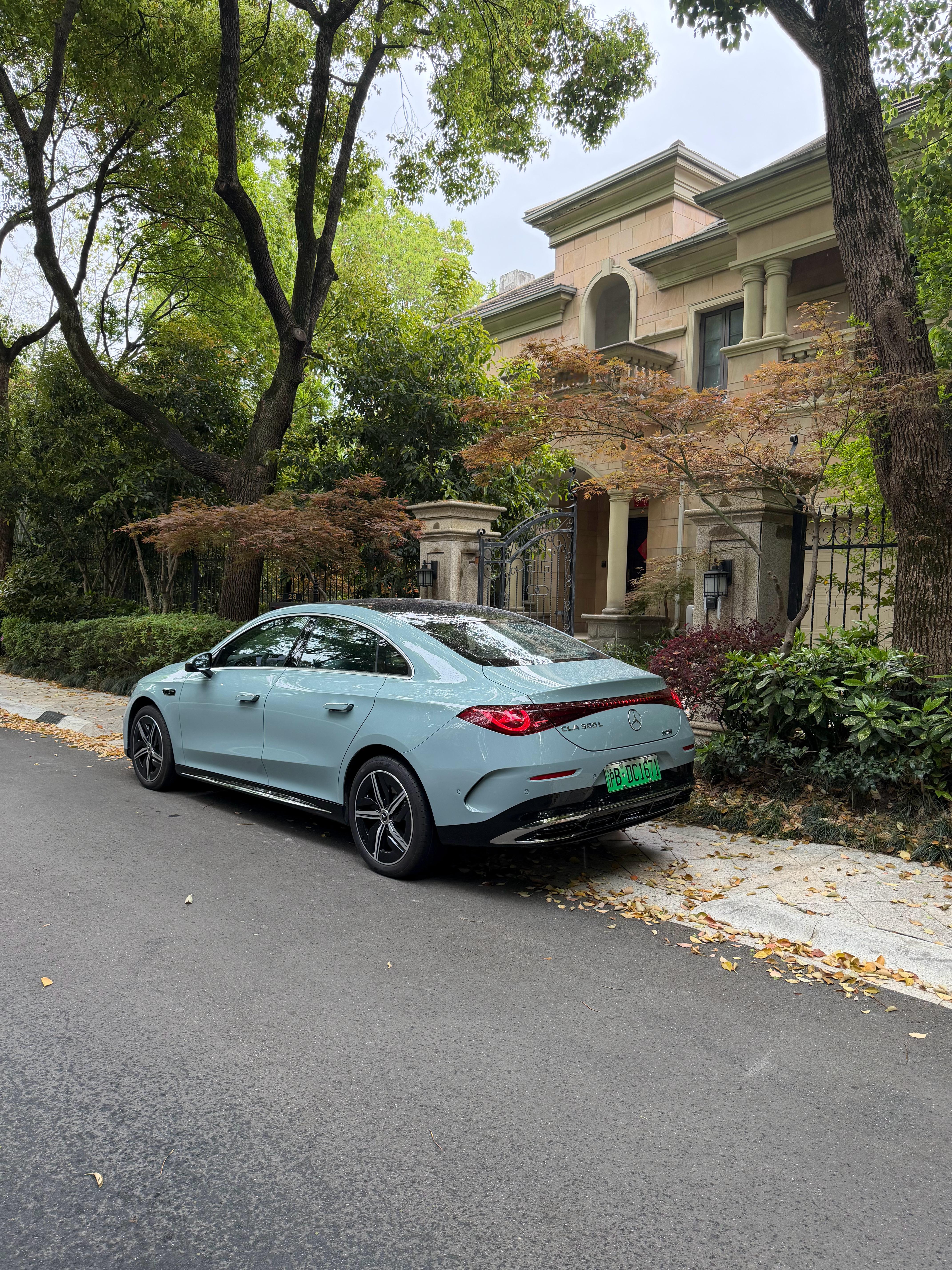 天塌了，把cla开出小区打算测下momenta的智驾结果发现，我这车没有…🙂↔