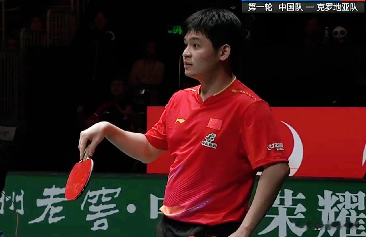 太可惜了，林诗栋打出了神仙球，却判给了普卡!
成都混团第二阶段，
林诗栋单打对战