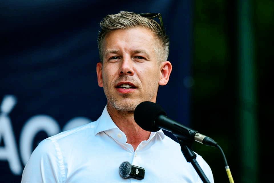 匈牙利候任总理毛焦尔的前妻指控他实施家庭暴力一案，布达佩斯检察院经过审查后，以证