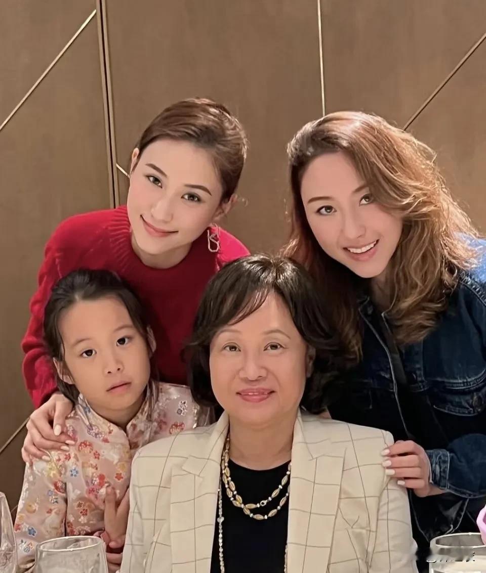 妈妈的格局不一样，也会间接影响儿女们的择偶观，就像何鸿燊四太家那几个儿女知道爹和