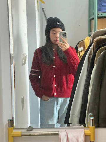 图书馆慵懒睡醒的午后，很想找个人来撒娇