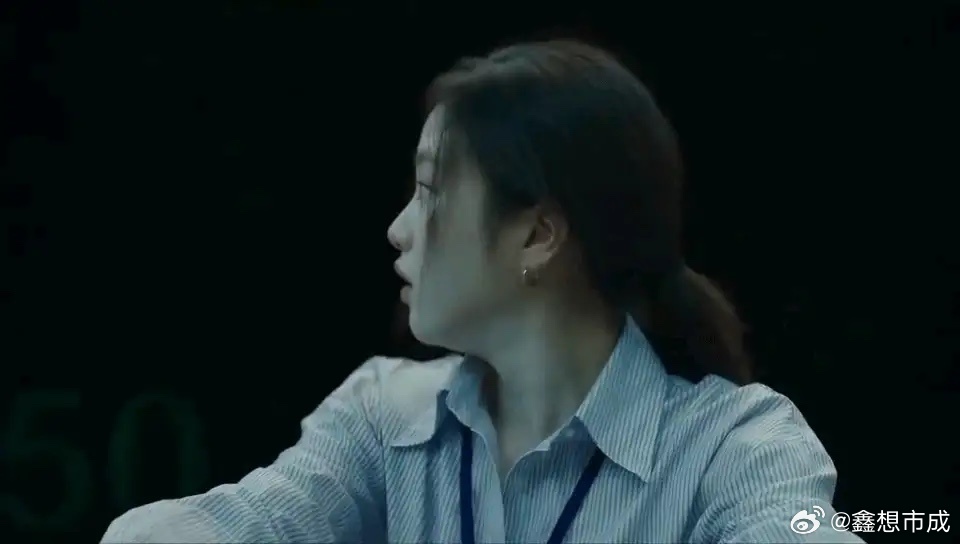 这个视频挺不错的，《韩国女孩最短的黄金时代》。上个月他们在欢呼最好的夏天，这个月