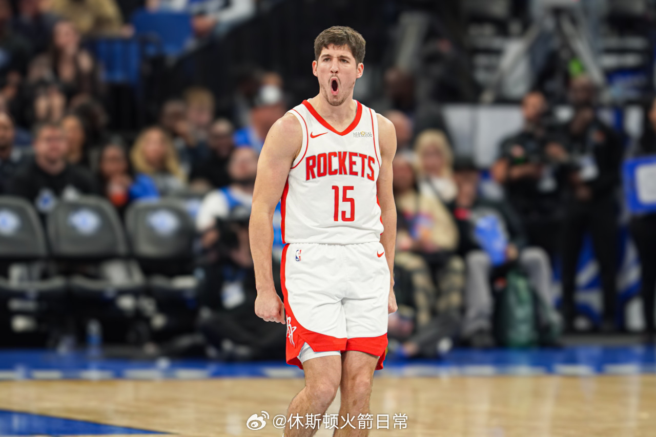 谢泼德顶替脚踝有伤的小贾首发出战首发：谢泼德、伊森、杜兰特、阿门、申京火箭vs热