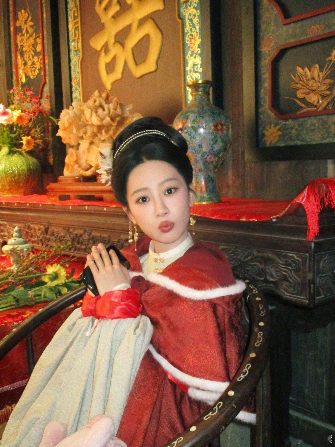 杨紫 李祯清风入骨，杨紫温柔入怀，《家业》一程，惊艳了整个人间。杨紫李祯【杨紫李