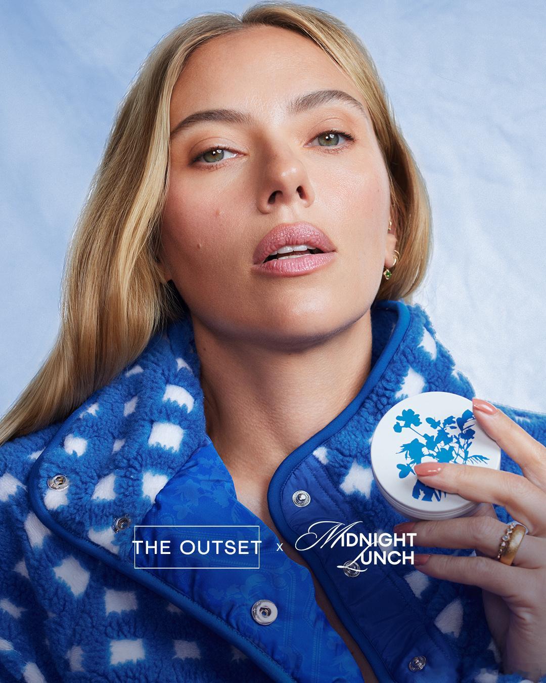 斯嘉丽约翰逊为自家护肤品牌the outset和精品店Midnight Lunc